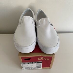 NWT Vans Classic Slip On Women’s 6 white